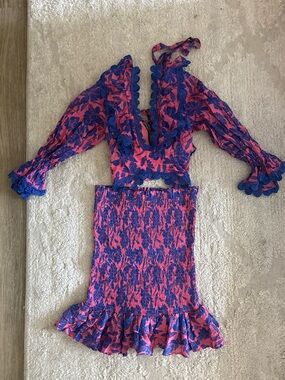 Olivaceous Floral 2-Piece Crop Top & Smocked Skirt Set Size S